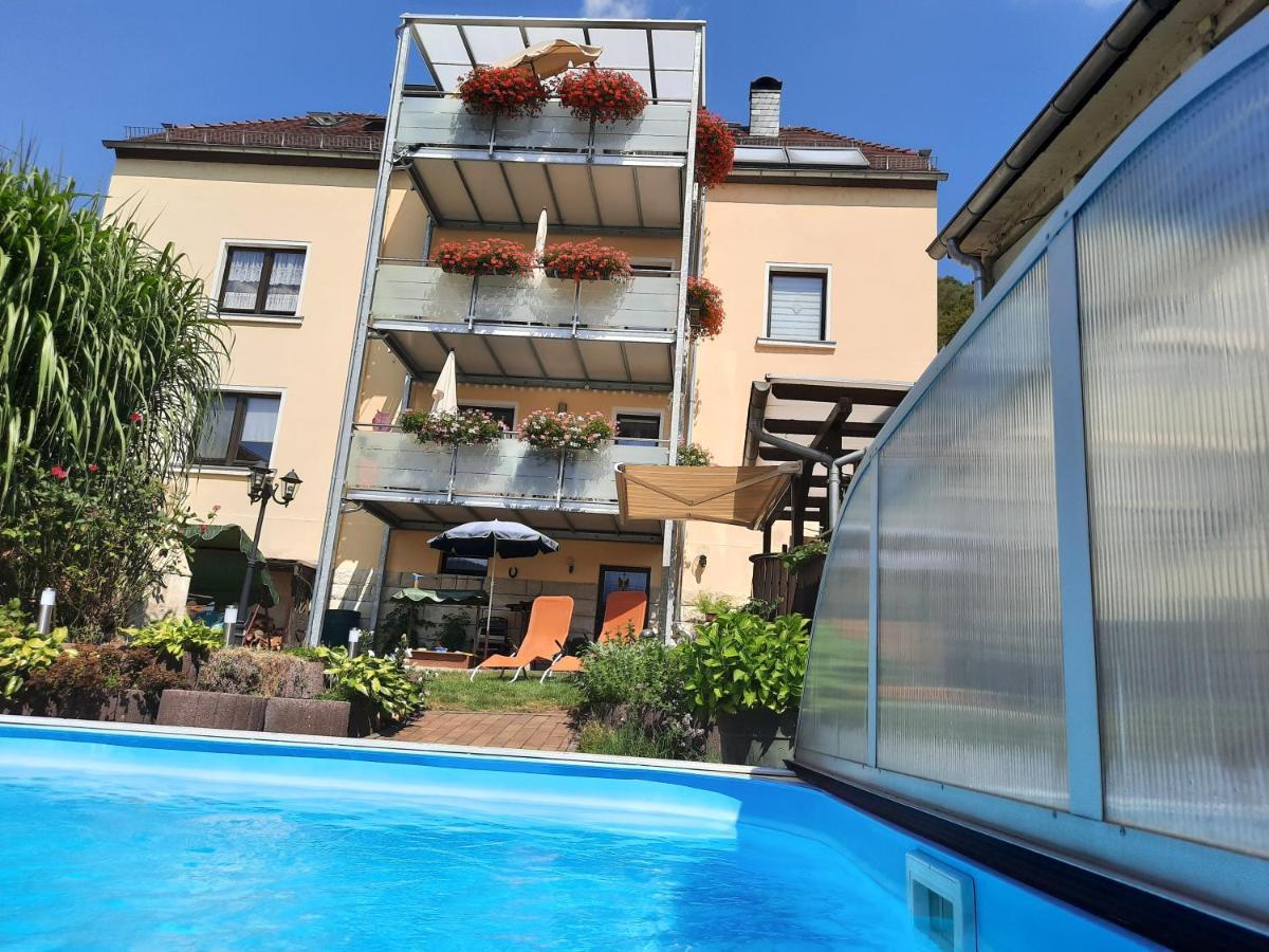 Ferienhaus Und Ferienwohnung Buettner Rathmannsdorf Bagian luar foto
