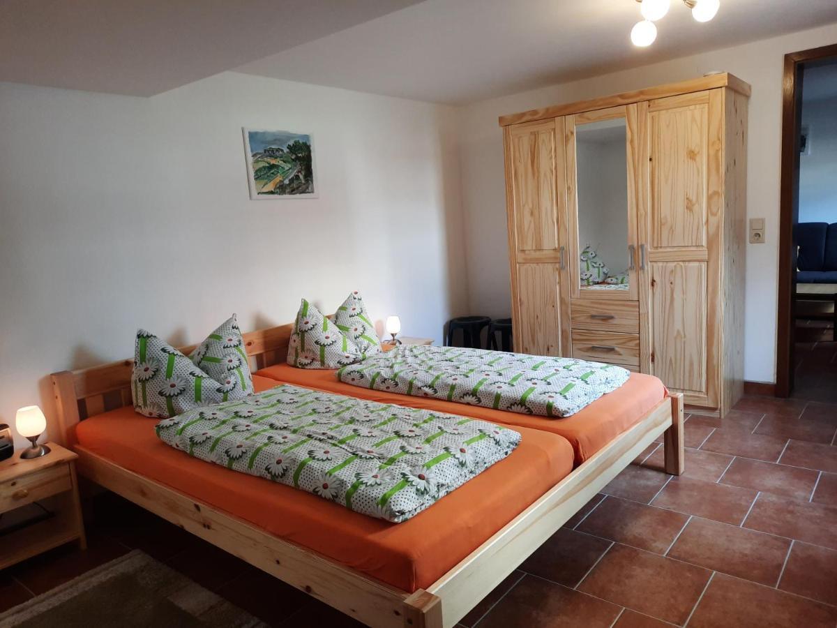Ferienhaus Und Ferienwohnung Buettner Rathmannsdorf Bagian luar foto