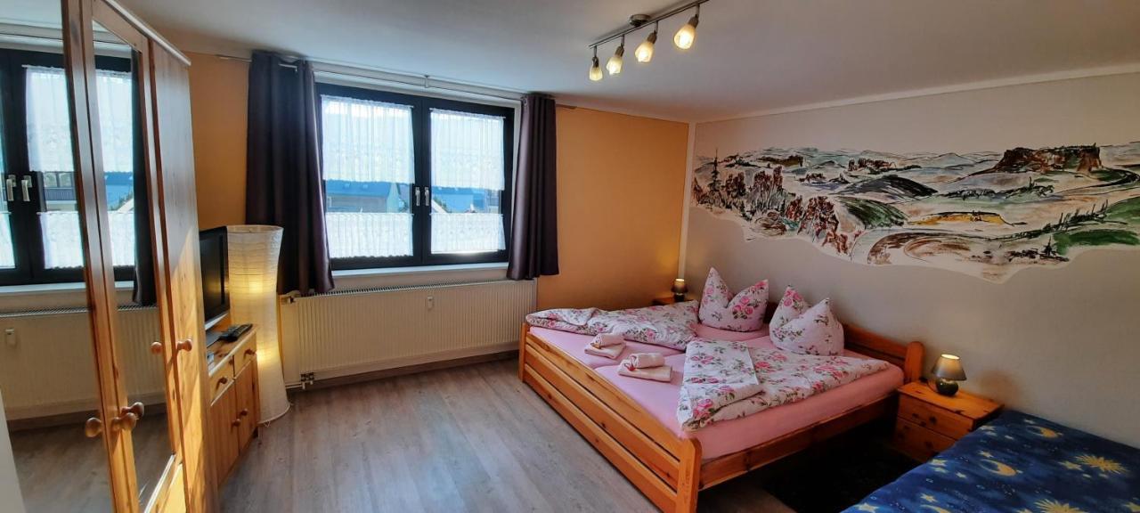 Ferienhaus Und Ferienwohnung Buettner Rathmannsdorf Bagian luar foto