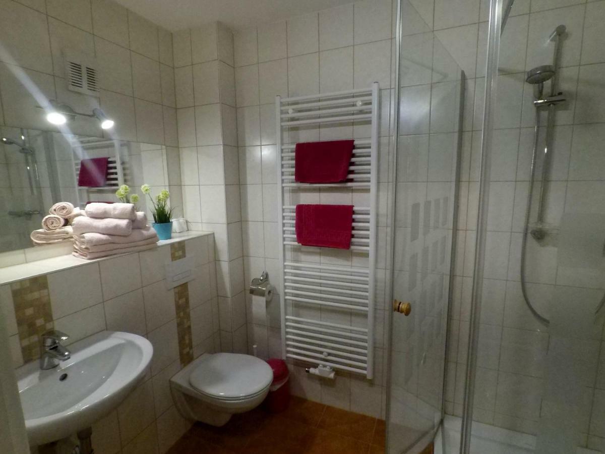 Ferienhaus Und Ferienwohnung Buettner Rathmannsdorf Bagian luar foto